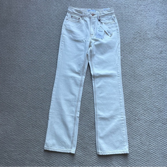 ZARA MID RISE STRAIGHT LONG LENGTH JEANS - Picture 5 of 10